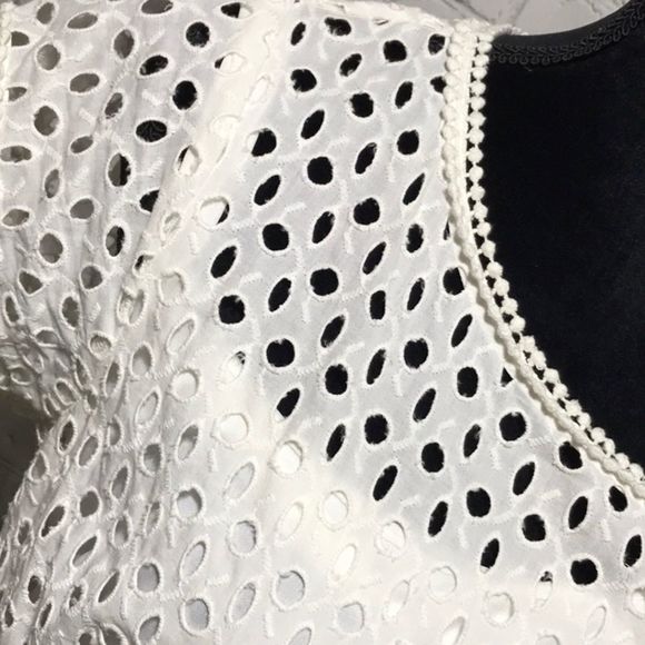 White Belted  Eyelet Sheath Dress Preppy and Chic Sizeb10 - Picture 5 of 13